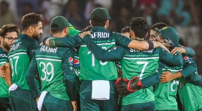 ১২০ রানের বড় জয়ে সিরিজ নিজেদের করল পাকিস্তান